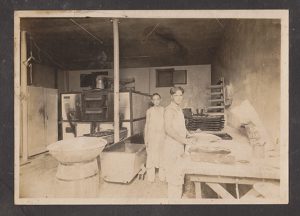 Kretchmar's Bakery - Hinton WV 1925
